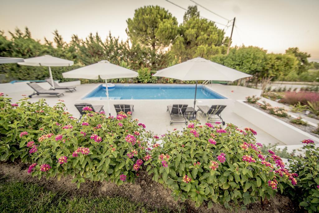 Pleiades Boutique Villas Kryopigi Exteriör bild